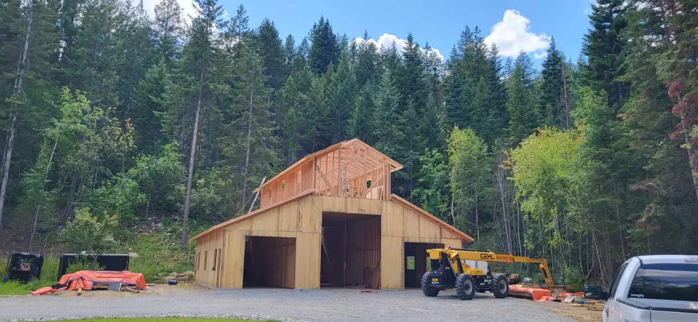 Shops, Pole Barns & Arenas — detail 11